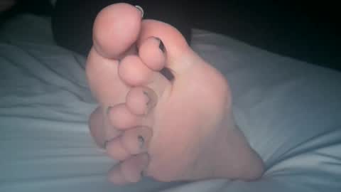 Viv West online show from 11-07-25, 04:34