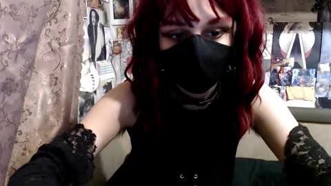 ruth online show from 11-05-25, 01:44