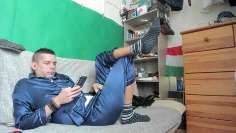 Snapshot of telepaticman chatting on 10-26-25, 11:38 Virg Lszl online show from 10-26-25, 11:38