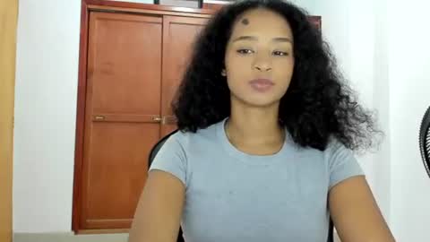 Snapshot of teles10 chatting on 02-26-25, 09:37 Teles2023 online show from 02-26-25, 09:37