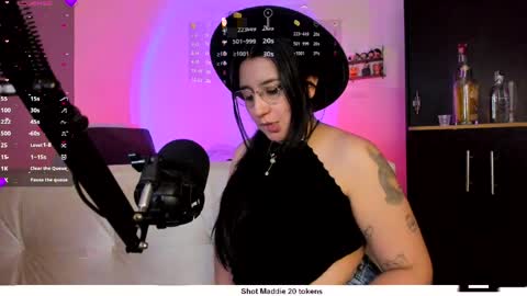 Maddie online show from 04-07-26, 01:17