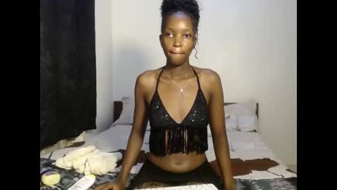 Snapshot of tempting_vibe chatting on 03-24-26, 12:48 tempting_vibe online show from 03-24-26, 12:48