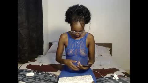 Snapshot of tempting_vibe chatting on 03-27-26, 04:40 tempting_vibe online show from 03-27-26, 04:40