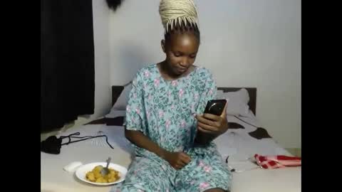 Snapshot of tempting_vibe chatting on 04-15-26, 05:09 tempting_vibe online show from 04-15-26, 05:09