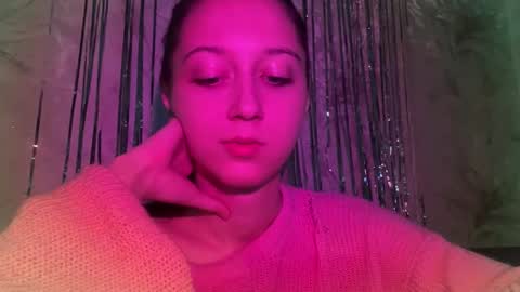 Snapshot of temptingvision chatting on 12-16-25, 03:06 temptingvision online show from 12-16-25, 03:06