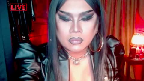 Snapshot of temptress_cocoxxx chatting on 04-24-26, 04:42 Mistress Coco online show from 04-24-26, 04:42