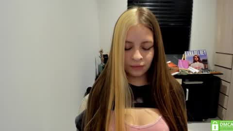 Snapshot of temptressweet chatting on 07-05-26, 01:34 Scar online show from 07-05-26, 01:34