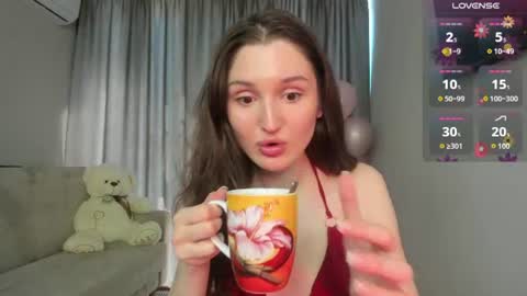 Amina online show from 06-17-26, 12:07