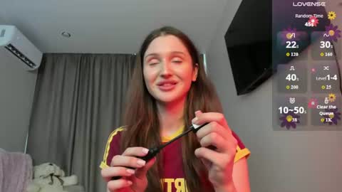 Amina online show from 07-10-26, 11:57