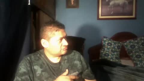 Snapshot of tender_eldelatienda chatting on 01-05-25, 02:27 Fabio Canavaro online show from 01-05-25, 02:27