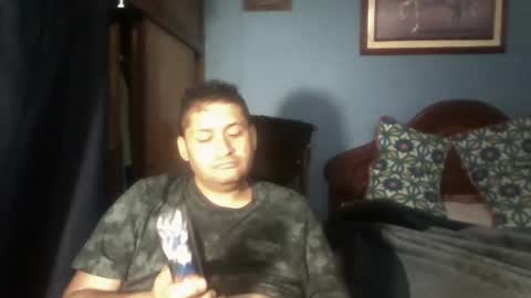 Snapshot of tender_eldelatienda chatting on 01-05-25, 05:30 Fabio Canavaro online show from 01-05-25, 05:30