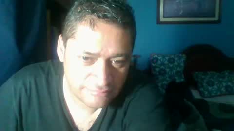 Snapshot of tender_eldelatienda chatting on 01-17-25, 01:04 Fabio Canavaro online show from 01-17-25, 01:04