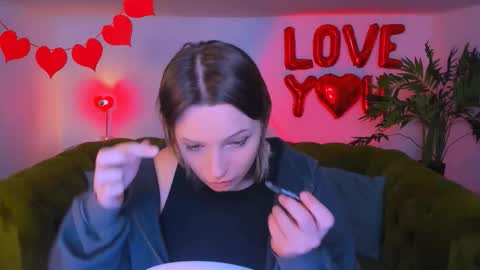 Lisa online show from 02-11-26, 01:38