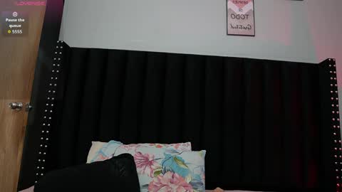 Snapshot of tendermommy chatting on 05-21-26, 12:01 Tatiana online show from 05-21-26, 12:01