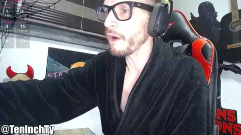 Ty online show from 10-26-25, 04:46