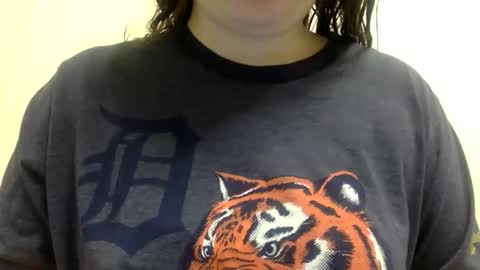 Serenity Rose online show from 12-21-25, 07:21