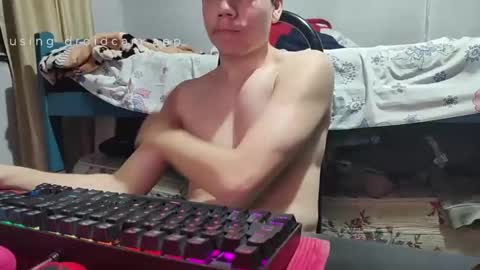 Snapshot of tenshi747 chatting on 02-26-25, 05:53 tenshi747 online show from 02-26-25, 05:53