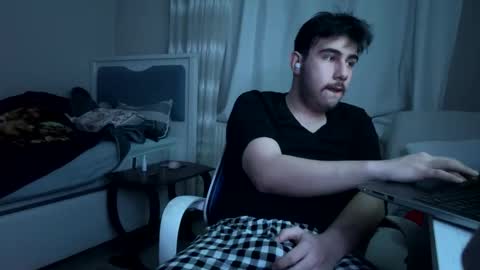 Teo online show from 03-04-26, 01:44