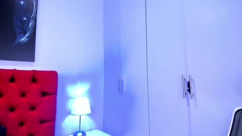 Snapshot of teresa_moon chatting on 01-19-25, 01:53  TERESA  Give me a good rating if you enjoy my show  online show from 01-19-25, 01:53