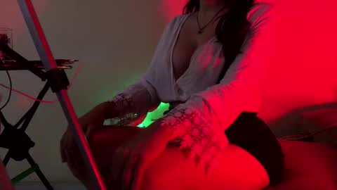 Snapshot of ternuritaysebas chatting on 04-25-26, 02:36 TernuritaySebas online show from 04-25-26, 02:36