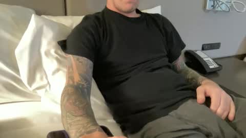 Terracoa66 online show from 12-02-25, 02:17