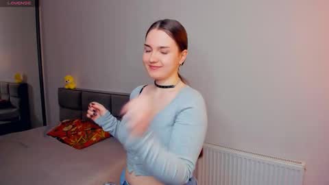 Julia online show from 02-23-26, 05:10