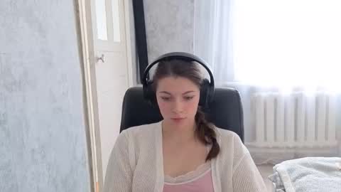 Anny Simpson online show from 11-06-25, 06:03