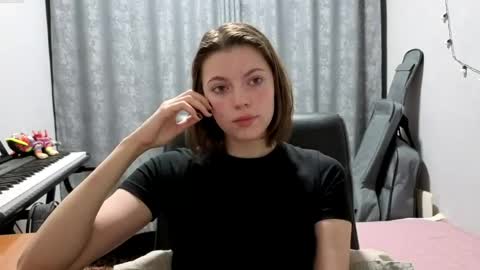 Snapshot of terranaufzinger chatting on 05-14-26, 08:26 Anny Simpson online show from 05-14-26, 08:26