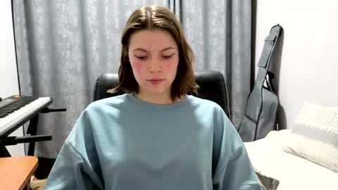 Snapshot of terranaufzinger chatting on 06-02-26, 10:56 Anny Simpson online show from 06-02-26, 10:56