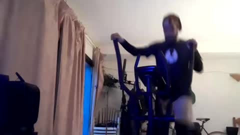 terre28 online show from 10-18-25, 05:46