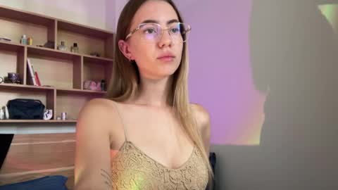 tessa_calmness online show from 04-19-26, 02:00
