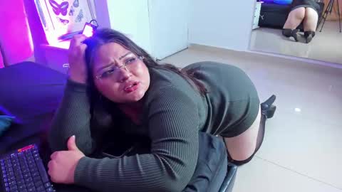 TERESA  online show from 09-30-25, 09:31