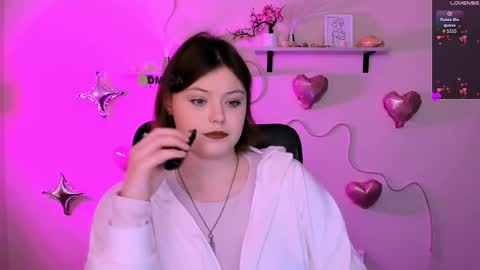 Snapshot of tessa_tea chatting on 02-16-26, 07:54 tessa_tea online show from 02-16-26, 07:54