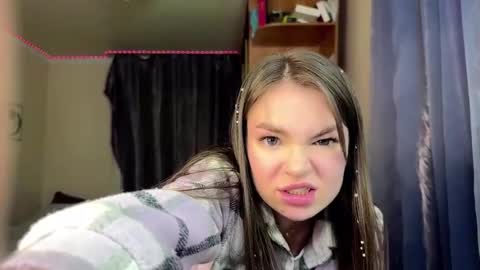 Tessa online show from 03-04-26, 12:55