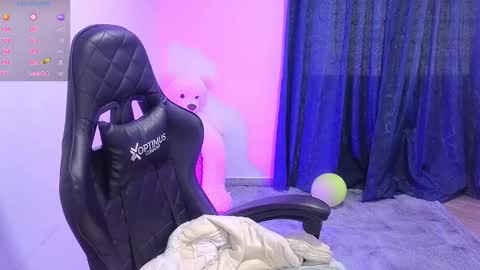 Tessy online show from 01-16-25, 01:25