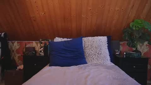 Tessa online show from 05-23-26, 06:12