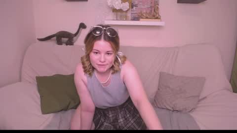 Snapshot of tesspleasure chatting on 12-30-24, 07:04 TESSA online show from 12-30-24, 07:04
