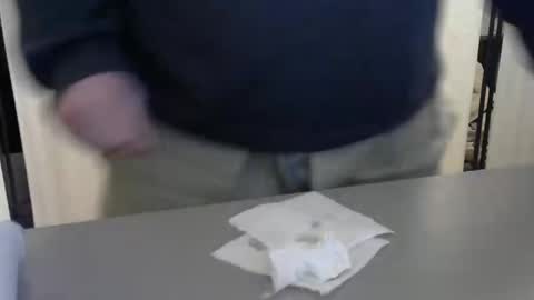 Test the Chat online show from 03-27-26, 08:26