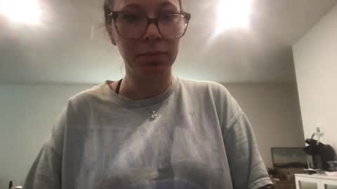 Snapshot of texas_blonde chatting on 04-17-26, 05:38 Daphne Summers online show from 04-17-26, 05:38