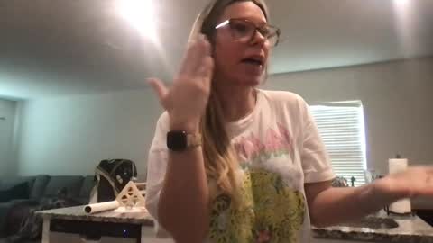 Snapshot of texas_blonde chatting on 05-22-26, 03:06 Daphne Summers online show from 05-22-26, 03:06