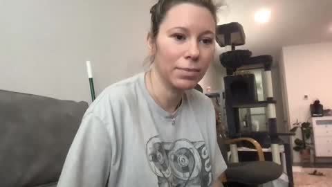 Snapshot of texas_blonde chatting on 06-09-26, 06:19 Daphne Summers online show from 06-09-26, 06:19