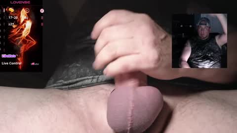 Snapshot of texasguyforever chatting on 01-01-25, 09:52 TxGuyForever online show from 01-01-25, 09:52