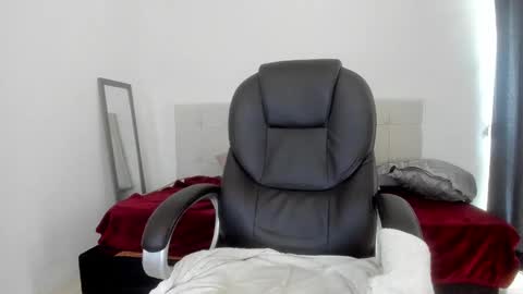 Snapshot of teylor_creed chatting on 10-28-25, 07:38 teylor creed online show from 10-28-25, 07:38