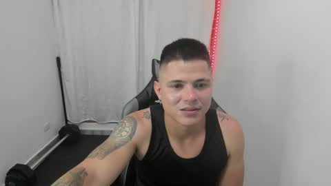 Snapshot of teylor_fel chatting on 01-19-25, 03:29 Teylor Fel online show from 01-19-25, 03:29