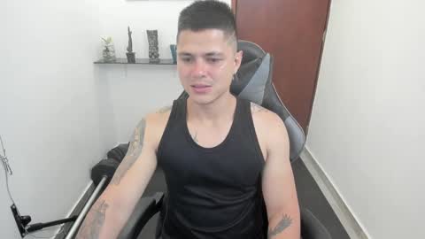 Snapshot of teylor_fel chatting on 01-24-25, 03:11 Teylor Fel online show from 01-24-25, 03:11