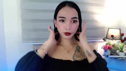 Vanessa online show from 12-21-25, 01:29