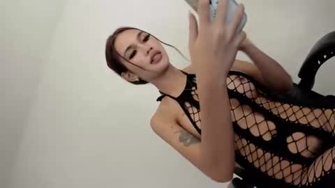 Snapshot of tgirl_luna69 chatting on 07-17-26, 06:02 Luna online show from 07-17-26, 06:02