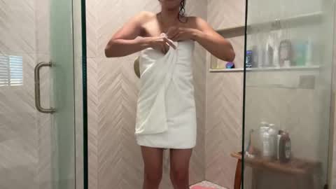 babygirlmami online show from 11-10-25, 07:46