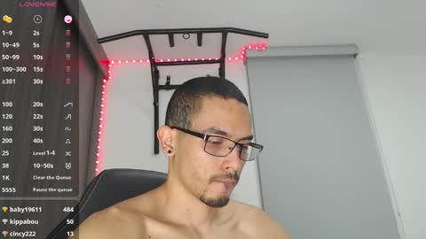 Snapshot of th_russ chatting on 03-06-25, 08:59 INSTAGRAM Th1rss online show from 03-06-25, 08:59