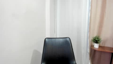 Snapshot of thaidancer chatting on 05-06-26, 02:40 CJ online show from 05-06-26, 02:40